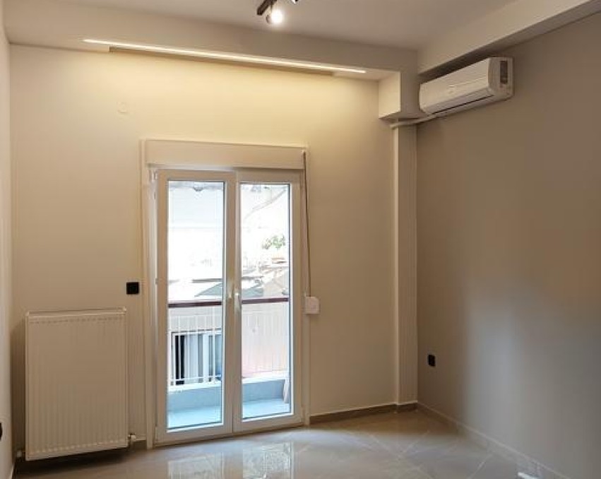 Apartman u Analipsiju, Solun